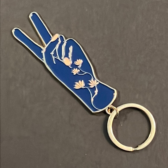 “Fierce” tiger design paper “basket” & metal pencil cup-basket folds flat-NWT - Picture 12 of 16